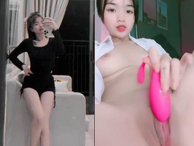 Ngắm gái xinh hàng ngon ngồi móc bím thủ dâm